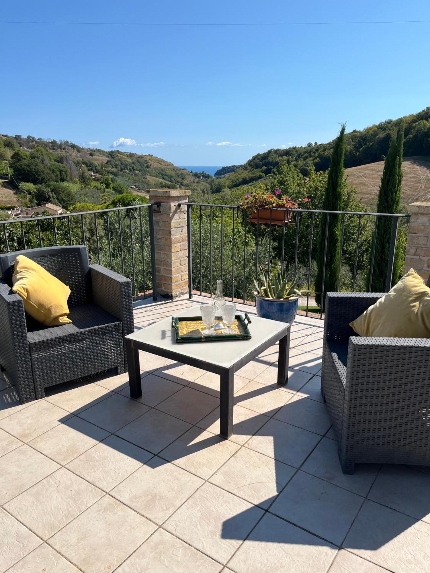 Casa Delle Sorgenti Lägenhet Montefiore dellʼAso Exteriör bild